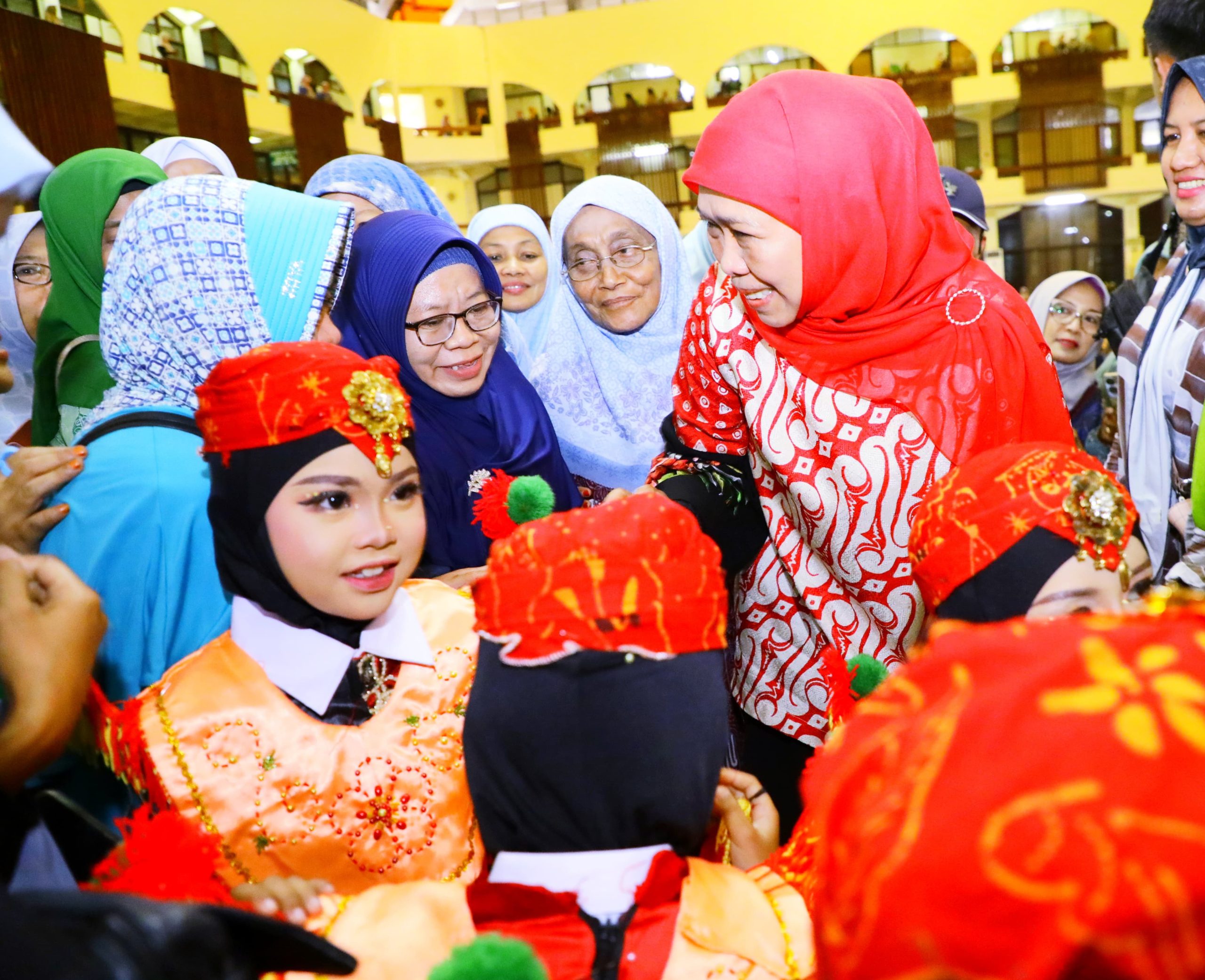 Gubernur Khofifah  Ajak Semua Elemen menghapuskan Pekerja Anak di Jawa Timur