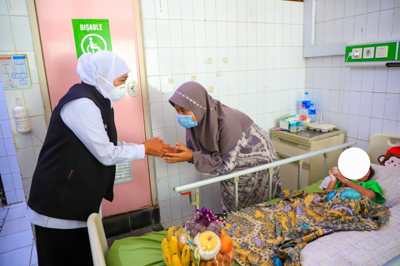 Gubernur Khofifah Turun Langsung ke Sumenep Tangani KLB Campak, Kuatkan Kolaborasi dan Sosialisasi Terpadu Lintas Sektor
