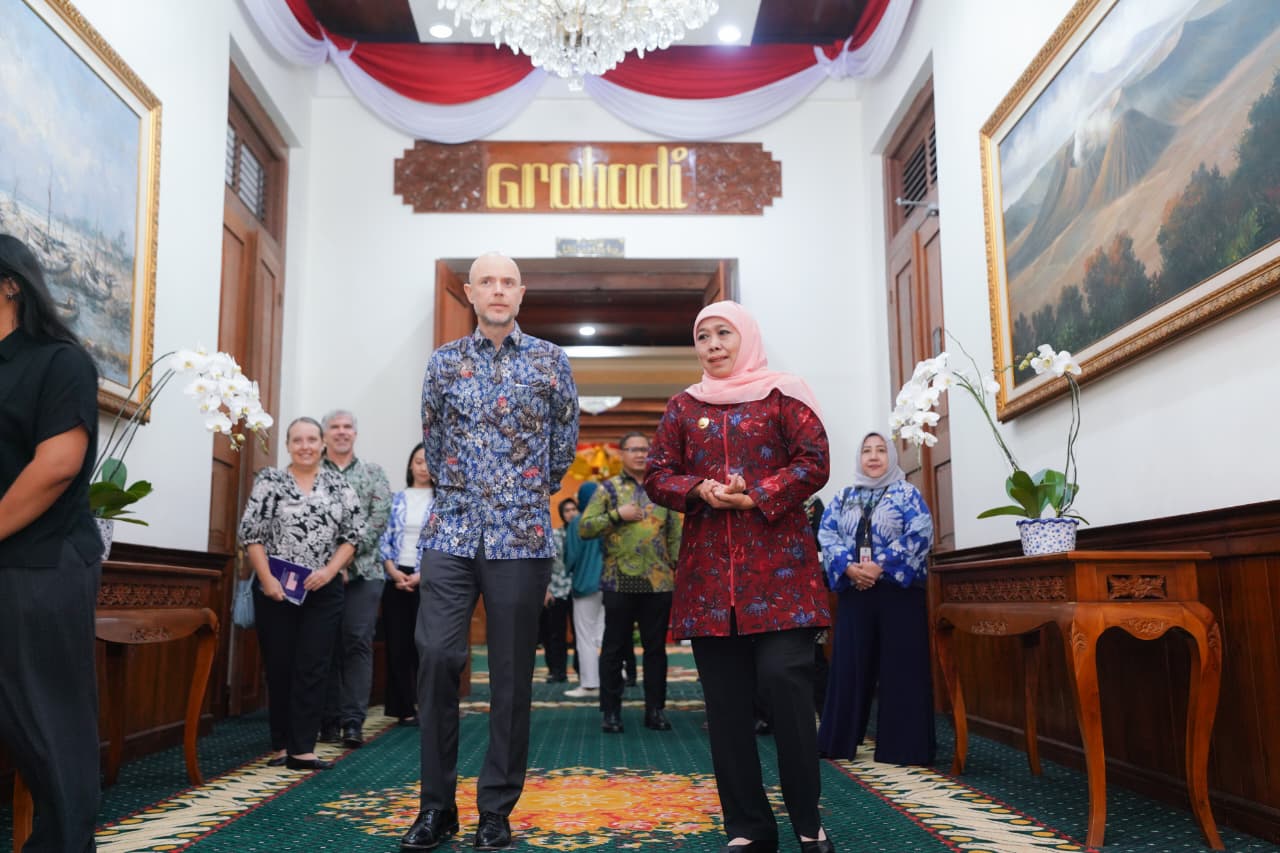 Gubernur Khofifah Tegaskan Konferensi Unair–CDC Perkuat Penanganan Penyakit Menular di Jatim