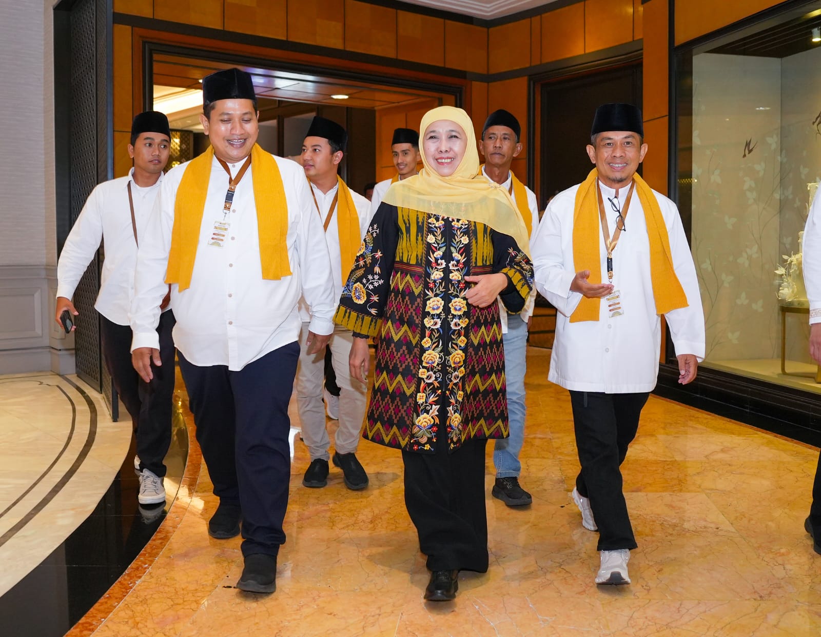 Gubernur Khofifah Indar Parawansa Hadiri Buka Puasa Bersama Menteri Agama dan REI Jatim di Surabaya